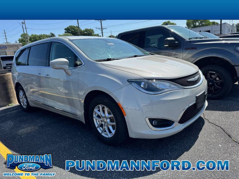 2020 Chrysler Pacifica Touring
