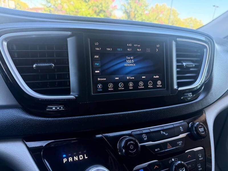 2020 Chrysler Pacifica Touring L