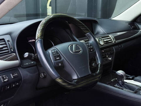 2013 Lexus LS 460