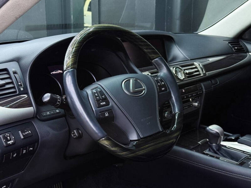 2013 Lexus LS 460