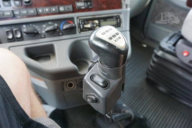 2016 Freightliner Coronado 132