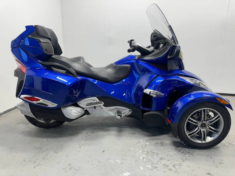 2012 Can-Am Spyder RT-S SE5