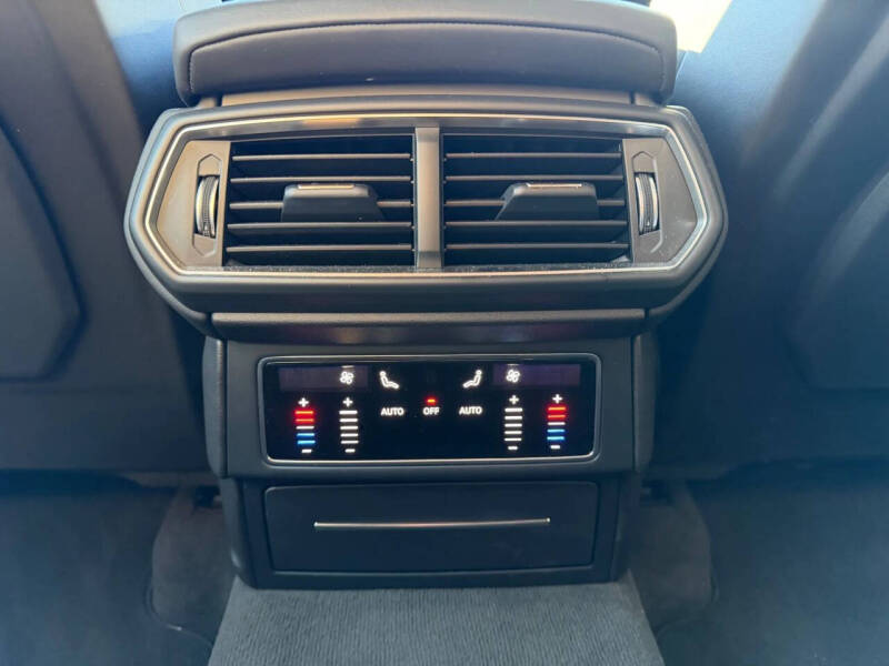 2020 Lamborghini Urus