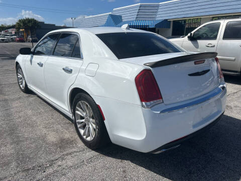 2016 Chrysler 300 C