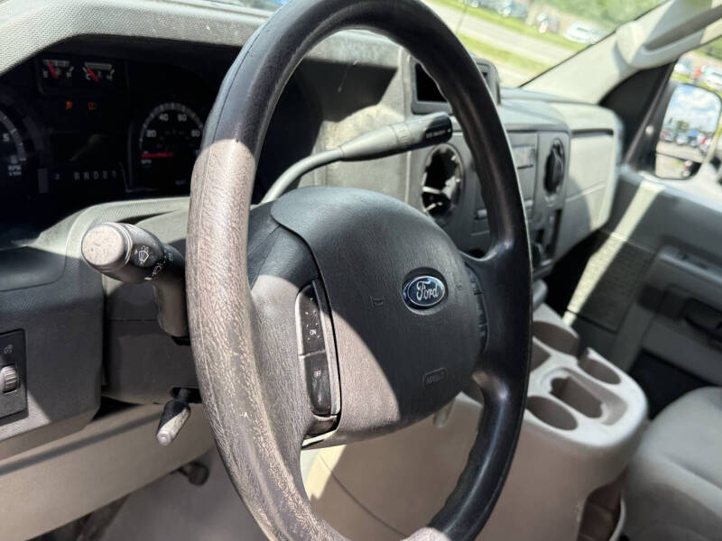 2014 Ford E-Series E-250
