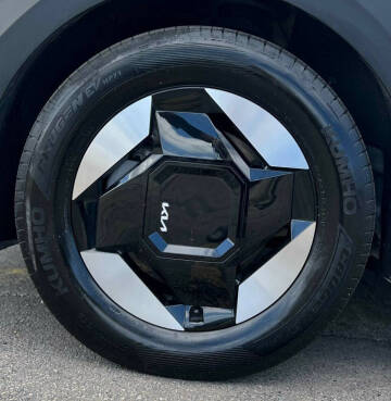 2024 Kia EV9 Light Long Range