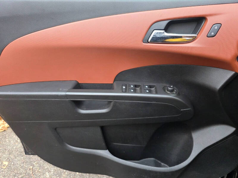 2014 Chevrolet Sonic LT Auto