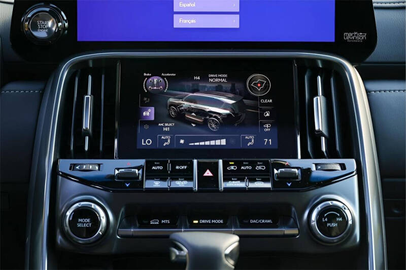 2025 Lexus LX 600 Premium