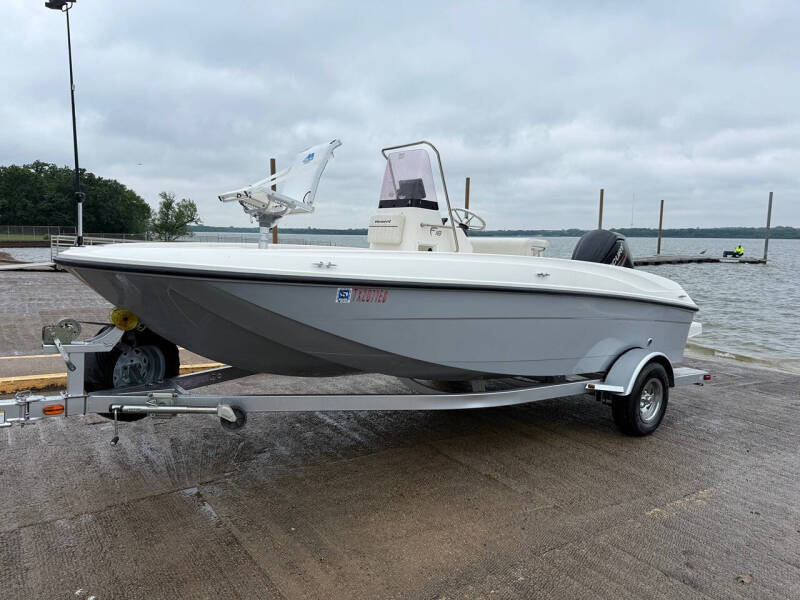2019 Bayliner Element F18