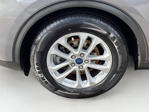 2021 Ford Escape SE