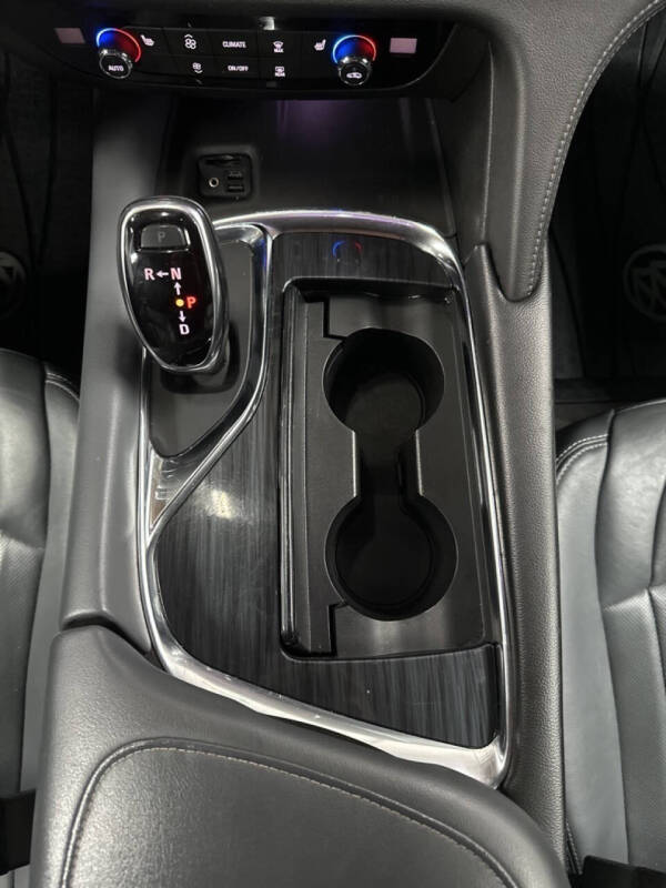 2021 Buick Enclave Essence