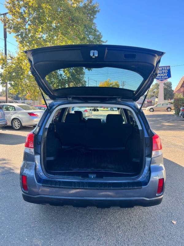 2014 Subaru Outback 2.5i Premium