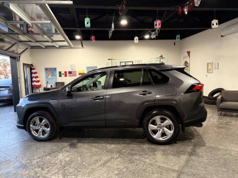 2021 Toyota RAV4 Hybrid XLE Premium