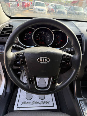 2011 Kia Sorento LX