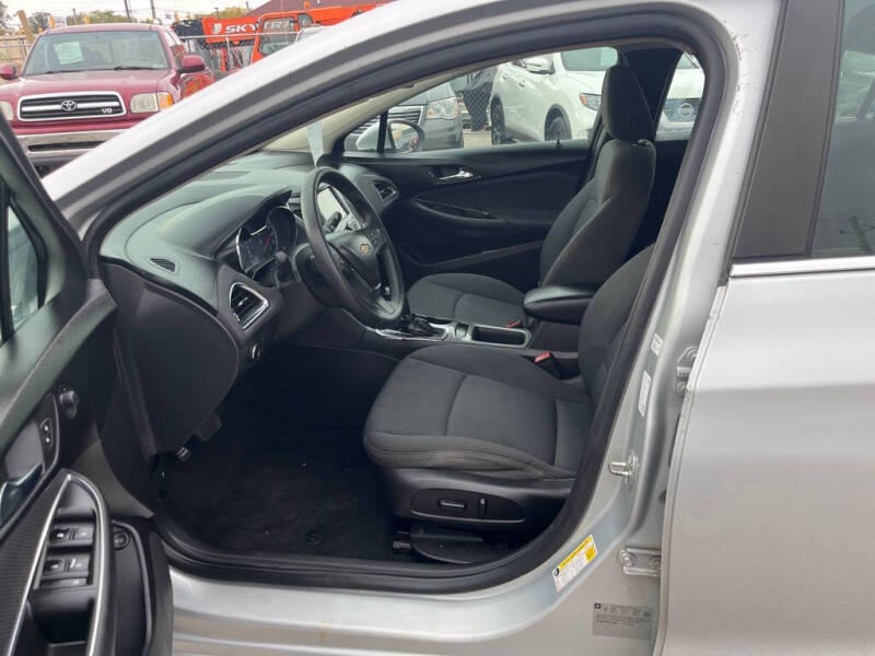 2016 Chevrolet Cruze LT Auto