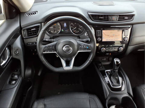 2020 Nissan Rogue SL
