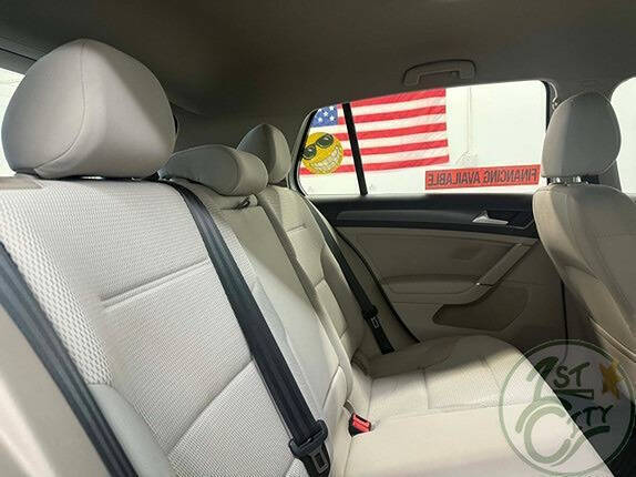 2018 Volkswagen Golf TSI S