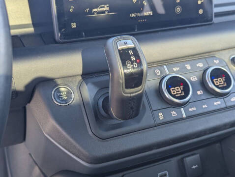 2024 Land Rover Defender 90 P400 X-Dynamic SE