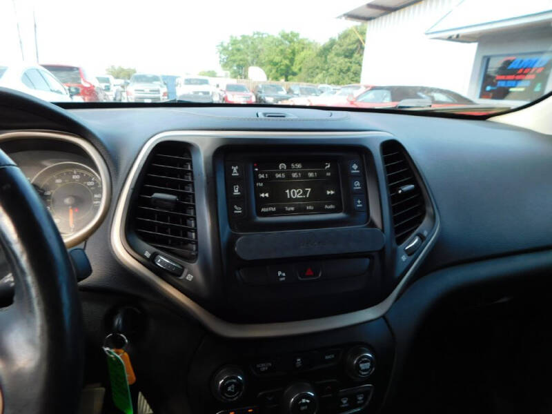 2017 Jeep Cherokee Sport