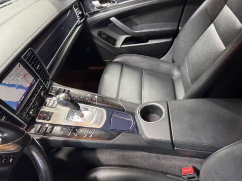 2014 Porsche Panamera 4