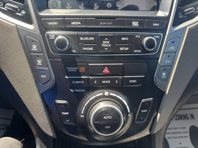 2017 Hyundai Santa Fe SE Ultimate