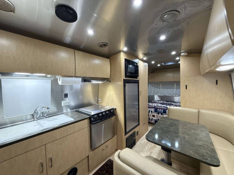 2017 Airstream Flying Cloud