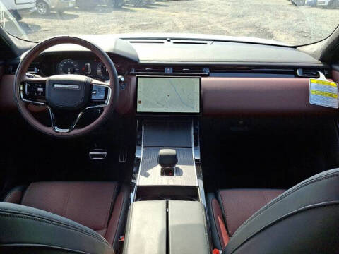 2026 Land Rover Range Rover Velar P400 Autobiography