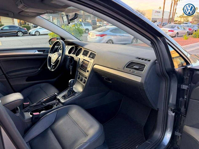 2015 Volkswagen Golf