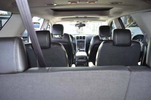 2007 GMC Acadia SLT-1