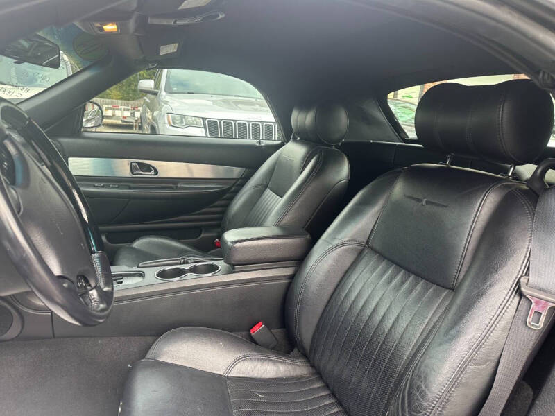 2004 Ford Thunderbird Deluxe