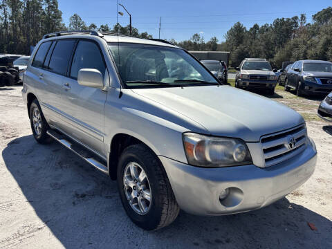 2004 Toyota Highlander for sale at Popular Imports Auto Sales - Popular Imports-InterLachen in Interlachehen FL