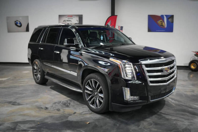 2017 Cadillac Escalade Luxury