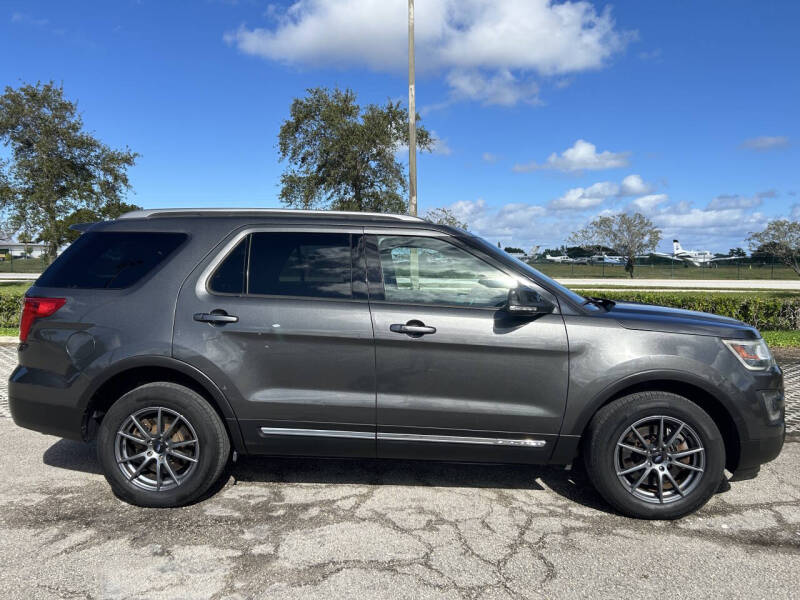 2016 Ford Explorer XLT