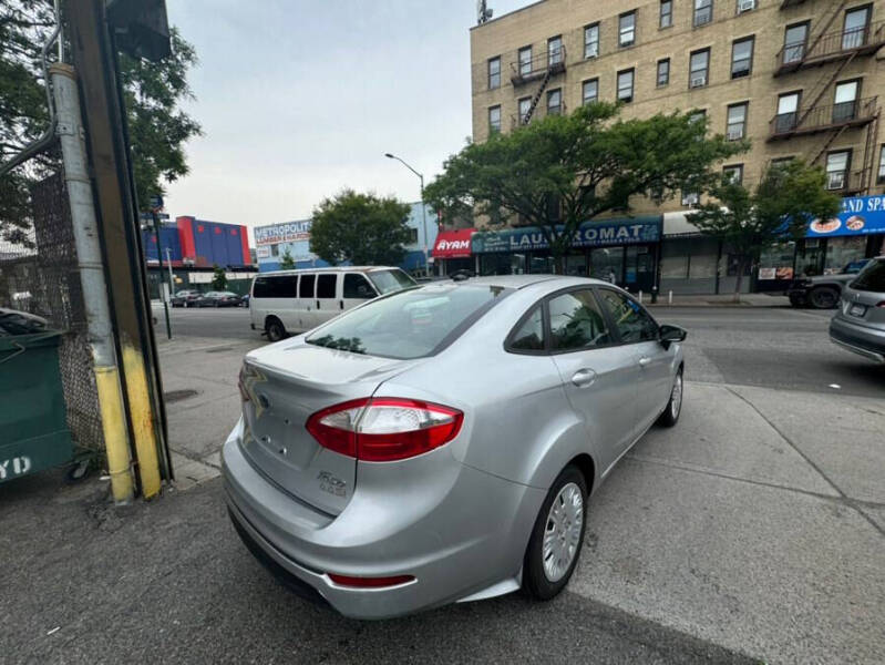 2017 Ford Fiesta SE