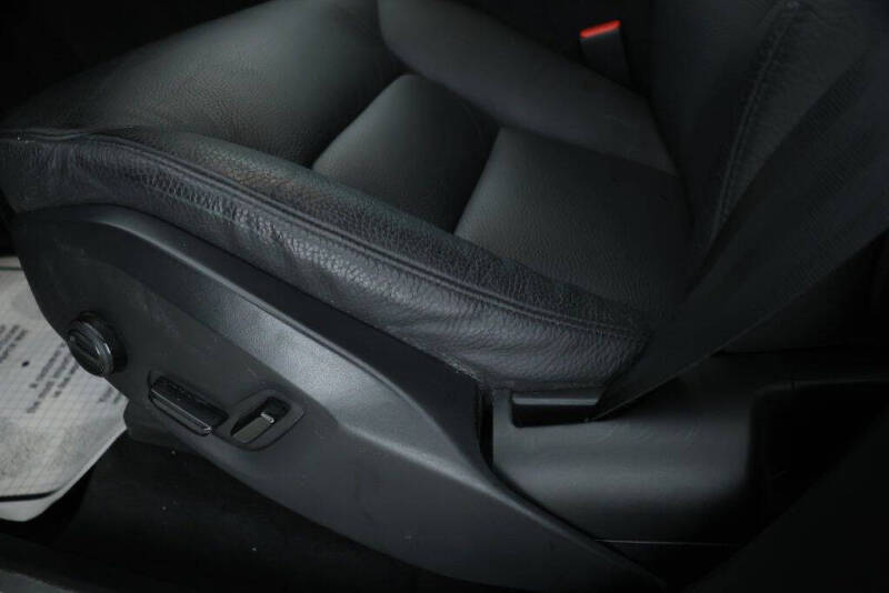 2024 Volvo XC90 Recharge T8 Plus Bright Theme 6P