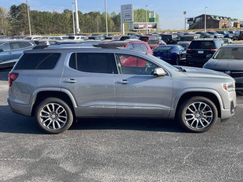 2023 GMC Acadia Denali