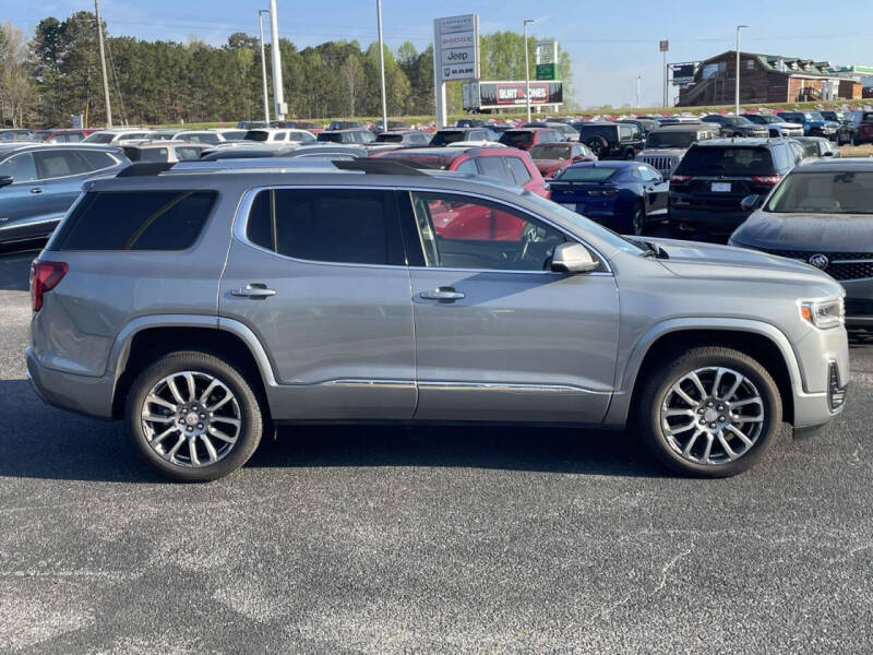 2023 GMC Acadia Denali