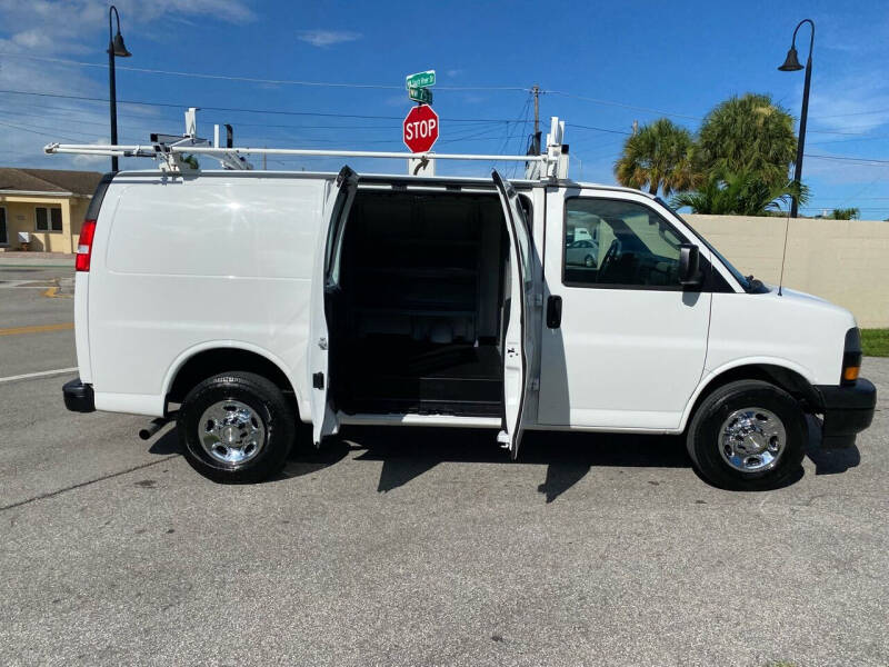 2020 Chevrolet Express 2500