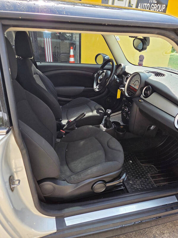 2011 MINI Cooper