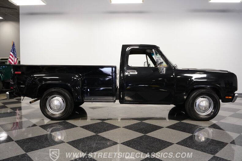 1977 Dodge D100 Pickup