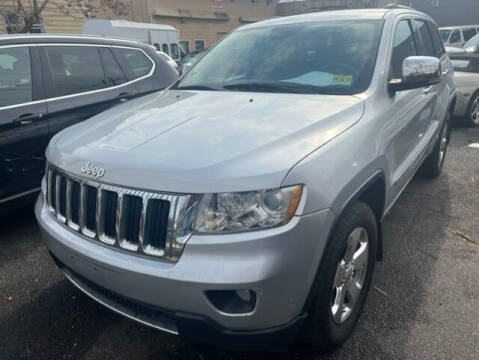 2011 Jeep Grand Cherokee for sale at Auto Legend Inc in Linden NJ