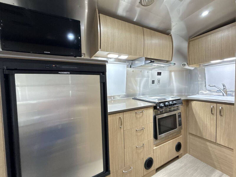 2018 Airstream Flying Cloud