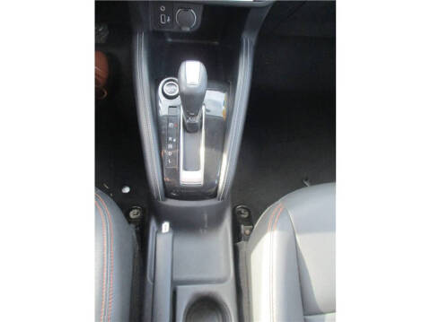 2019 Nissan Kicks SR