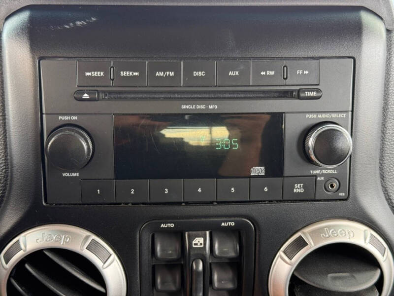 2011 Jeep Wrangler Unlimited Sahara