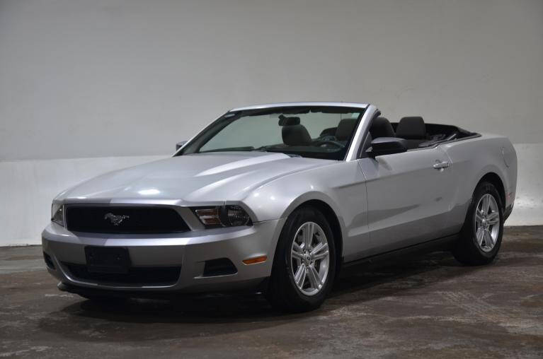 2012 Ford Mustang V6