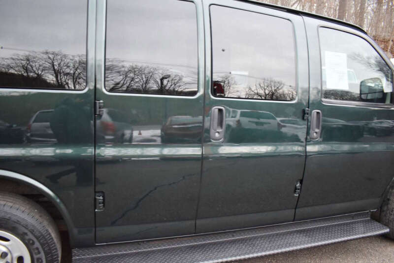 2012 GMC Savana LS 2500