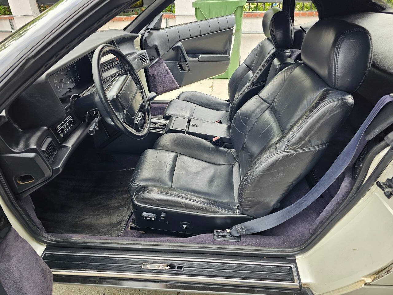 1993 Cadillac Allante 27
