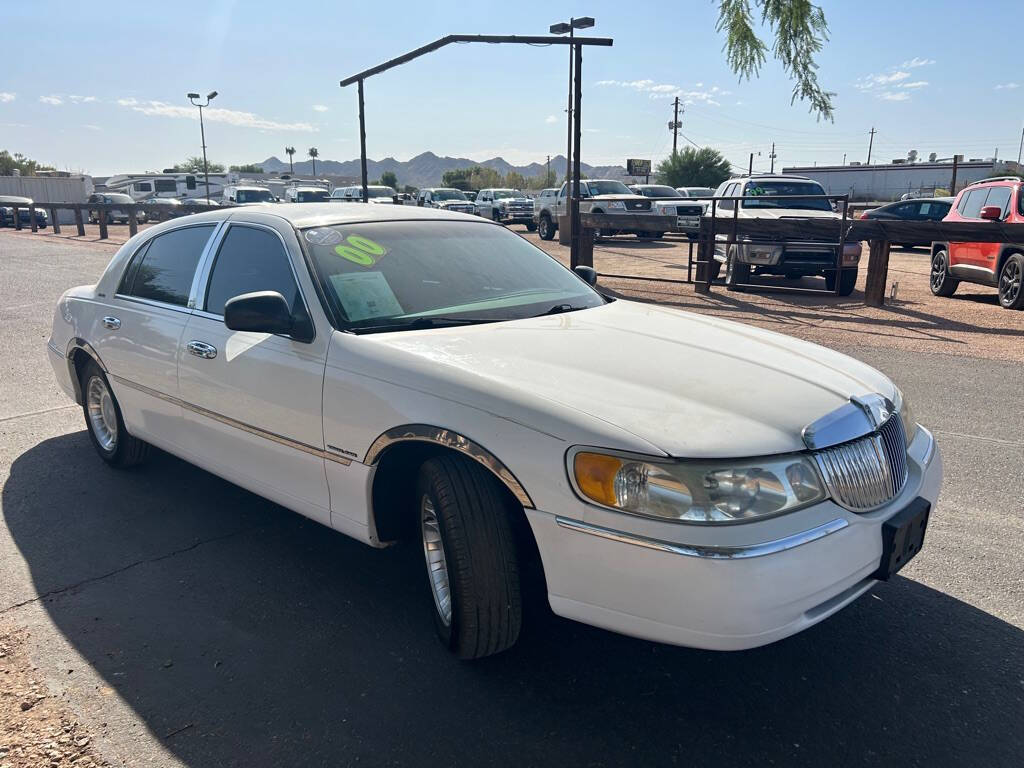 2000 Lincoln Town Car for sale at Big 3 Automart At Double H Auto Ranch in QUEEN CREEK, AZ