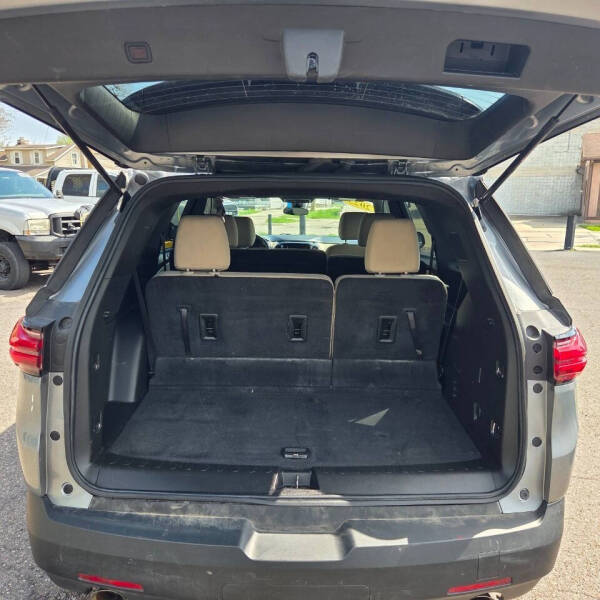 2023 Chevrolet Traverse LS