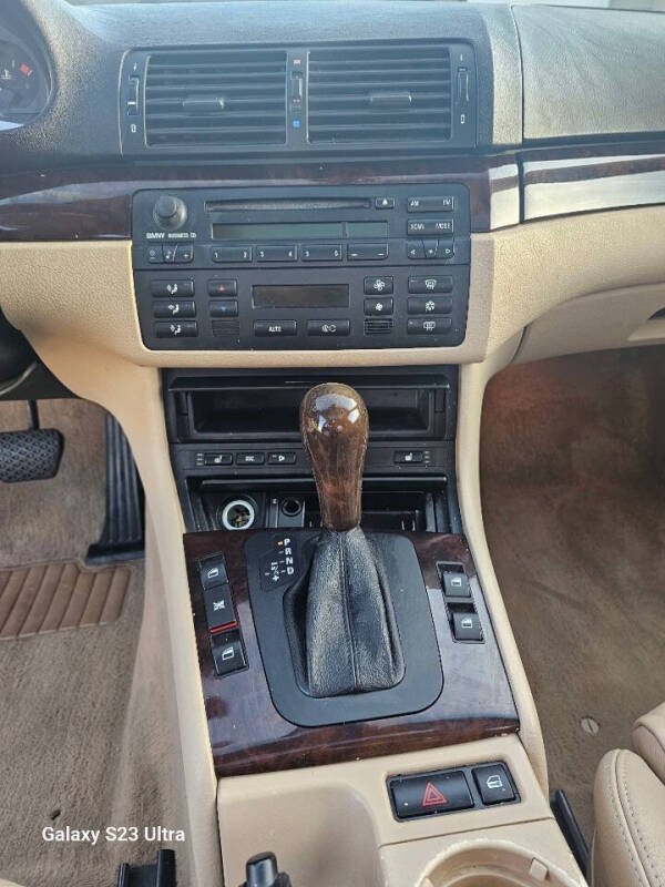 2005 BMW 3 Series 325i